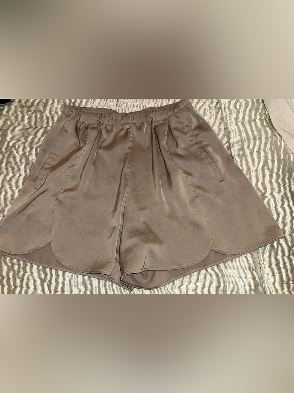 Like New NAP Loungewear Loose Smock Silky Pocket Short Size: Small - Picture 3 of 9